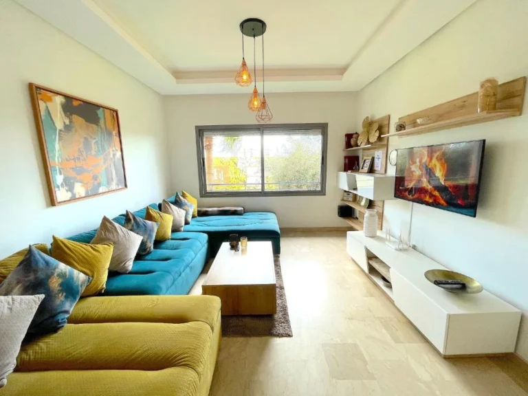 BEST unit NEAR Casablanca AIRPORT living room