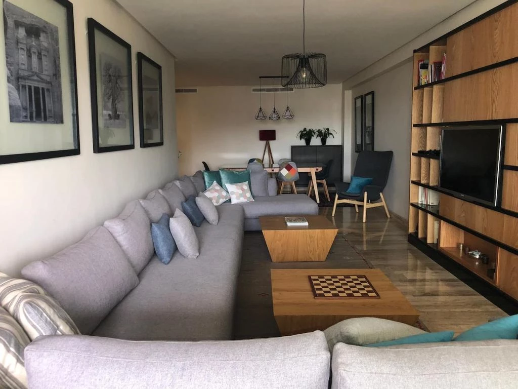 Grand appartement de luxe vue mer living room