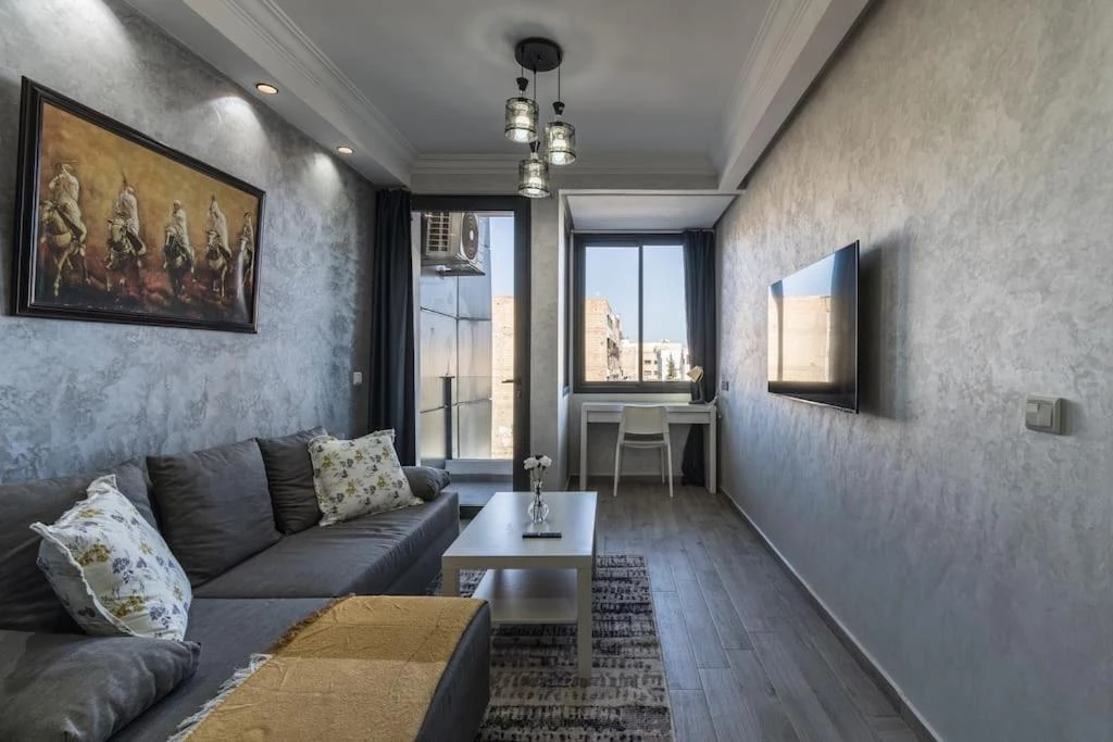 Stylish Studio à Ain Sebaa Casablanca livingroom